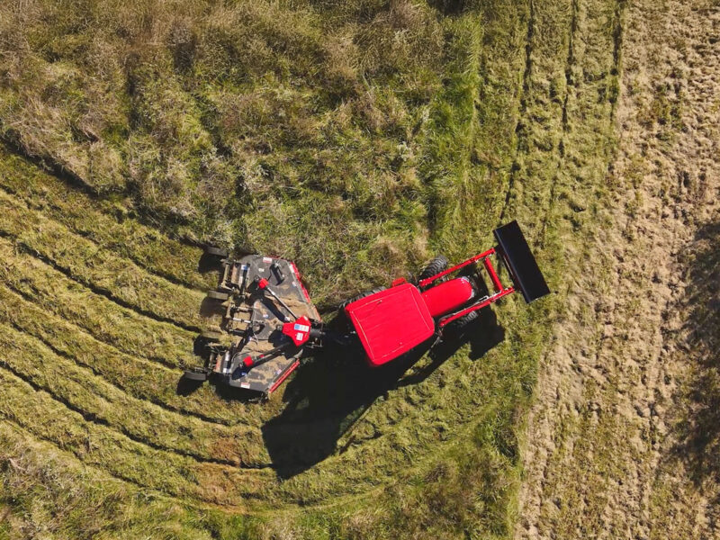 Make Tighter Turns with a Pull-Type Mower Compared with a 3-Point